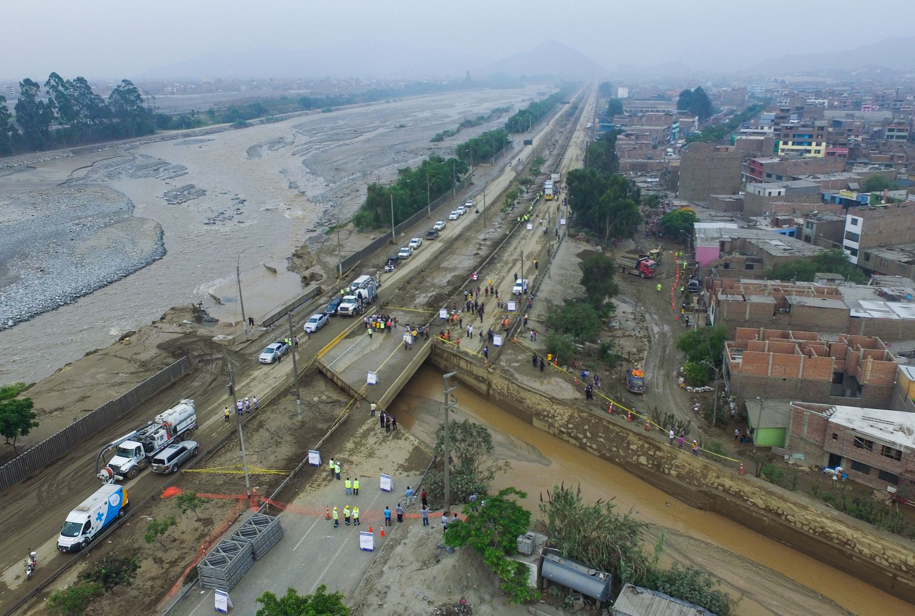 MEJORAMIENTO DE LA TRANSITABILIDAD VEHICULAR Y PEATONAL EN EL PUENTE RAMIRO PRIALE